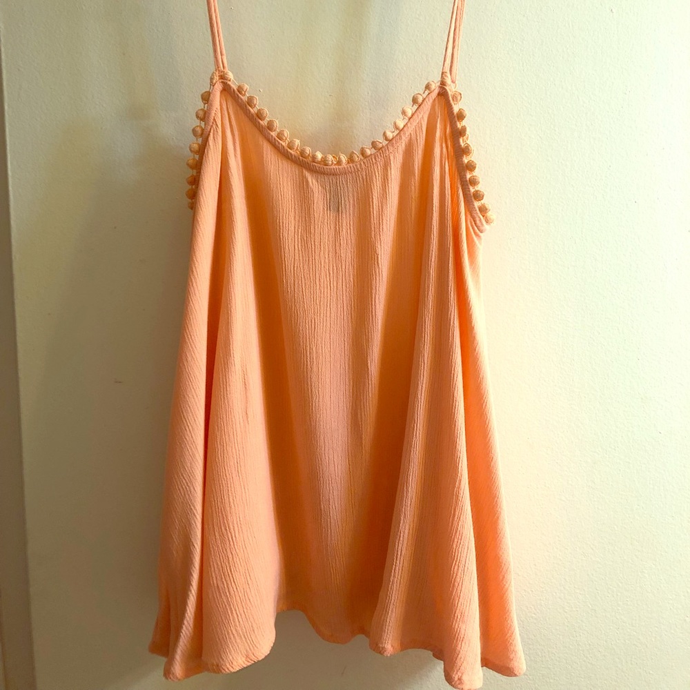 Top with adjustable straps.
